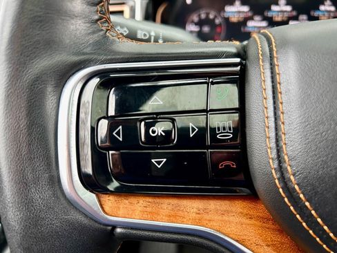 Used 2022 Jeep Grand Wagoneer Series III w/ Rear Seat Video Group 1 image 28