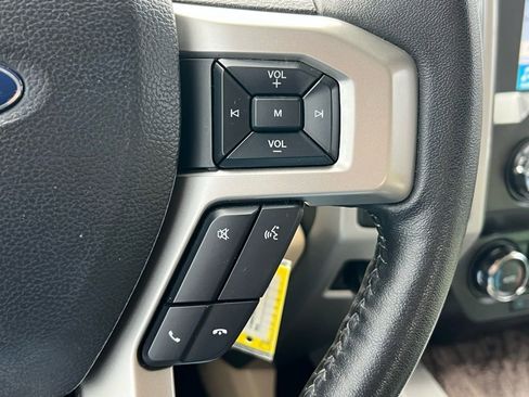 Used 2019 Ford F350 Lariat w/ Chrome Package image 38