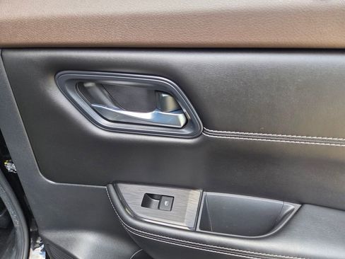 Used 2022 Nissan Rogue SV w/ SV Premium Package image 28