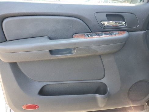 Used 2007 Chevrolet Avalanche LT AWD/4WD image 18