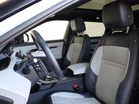 Used 2023 Land Rover Range Rover Evoque R-Dynamic S AWD/4WD image 19