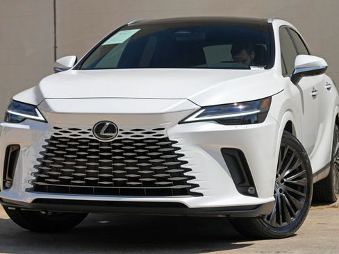 Used 2024 Lexus RX 350 w/ Convenience Package AWD/4WD image 3