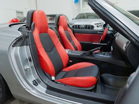 Used 2014 MAZDA MX-5 Miata Grand Touring image 16