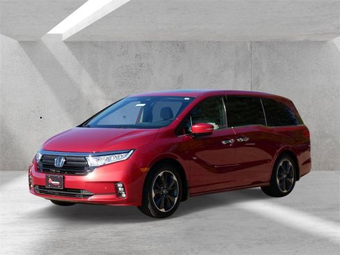 Used 2023 Honda Odyssey Elite image 6