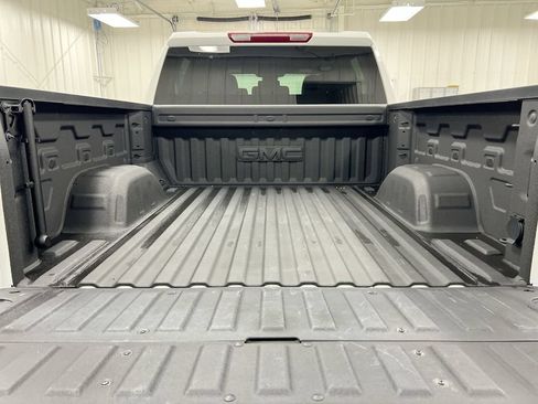 Used 2025 GMC Sierra 1500 AT4 AWD/4WD image 24