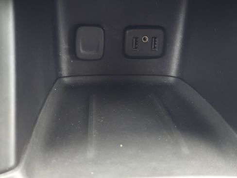 Used 2019 GMC Acadia SLE FWD image 21