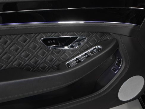 Used 2020 Bentley Continental GT V8 image 36