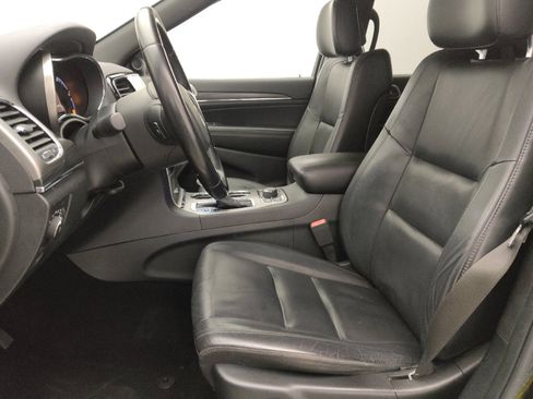 Used 2020 Jeep Grand Cherokee Limited w/ Trailer Tow Group IV image 17