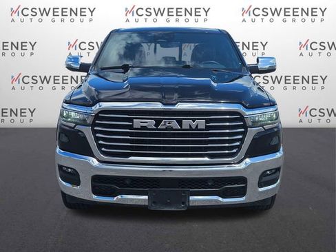 Used 2025 RAM 1500 Laramie AWD/4WD image 8