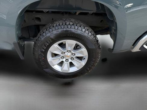 Used 2025 Chevrolet Silverado 1500 LT AWD/4WD image 20