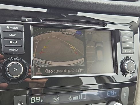 Used 2019 Nissan Rogue Sport SV w/ Technology Package image 28