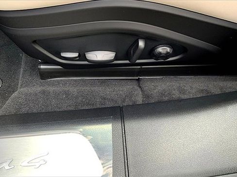 New 2026 Porsche Panamera 4 image 30