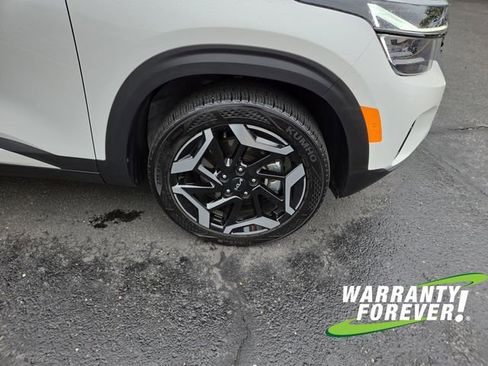 Used 2025 Kia Seltos SX image 19