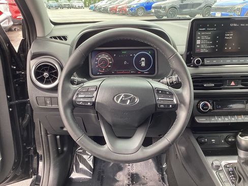 Used 2023 Hyundai Kona Limited AWD/4WD image 17