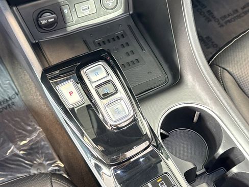 Used 2023 Hyundai Sonata Limited image 16