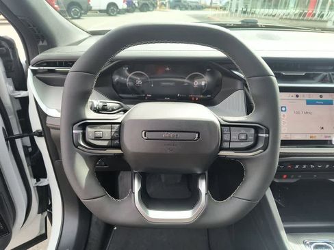 New 2026 Jeep Cherokee Limited image 14