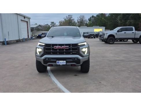 Used 2024 GMC Canyon AT4X image 3