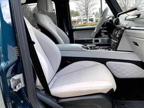 Used 2021 Mercedes-Benz G 63 AMG 4MATIC w/ G Manufaktur Interior Package image 9