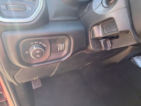 Used 2026 RAM 2500 Big Horn AWD/4WD image 25