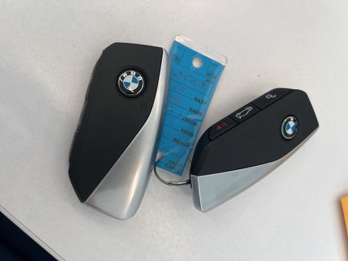 Used 2026 BMW X5 xDrive40i w/ M Sport Package image 28