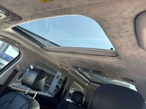 Used 2024 Kia Telluride SX Prestige AWD/4WD image 19