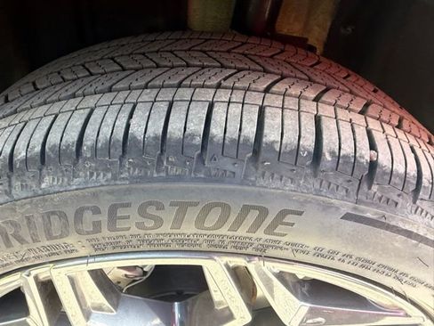 Certified 2025 Nissan Kicks SR image 33