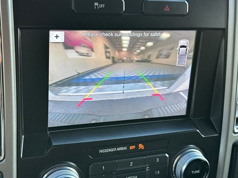 Used 2016 Ford F150 XLT image 26