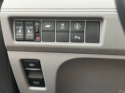 Used 2024 Honda Odyssey Touring image 26