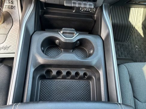 Used 2022 RAM 1500 Big Horn image 30