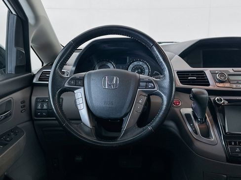 Used 2015 Honda Odyssey Touring Elite image 17