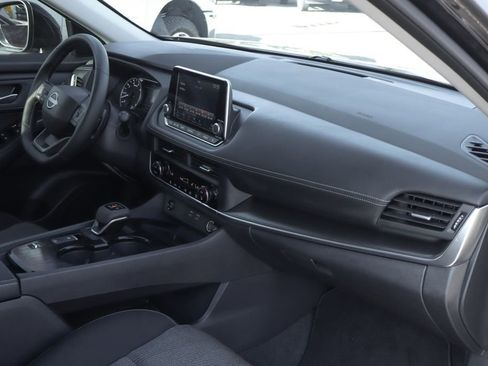 Used 2026 Nissan Rogue SV w/ Cold Weather Package image 39