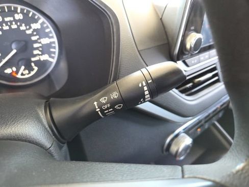 Used 2022 Nissan Altima 2.5 SV FWD image 51