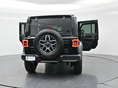 New 2025 Jeep Wrangler Sahara w/ Safety Group image 33