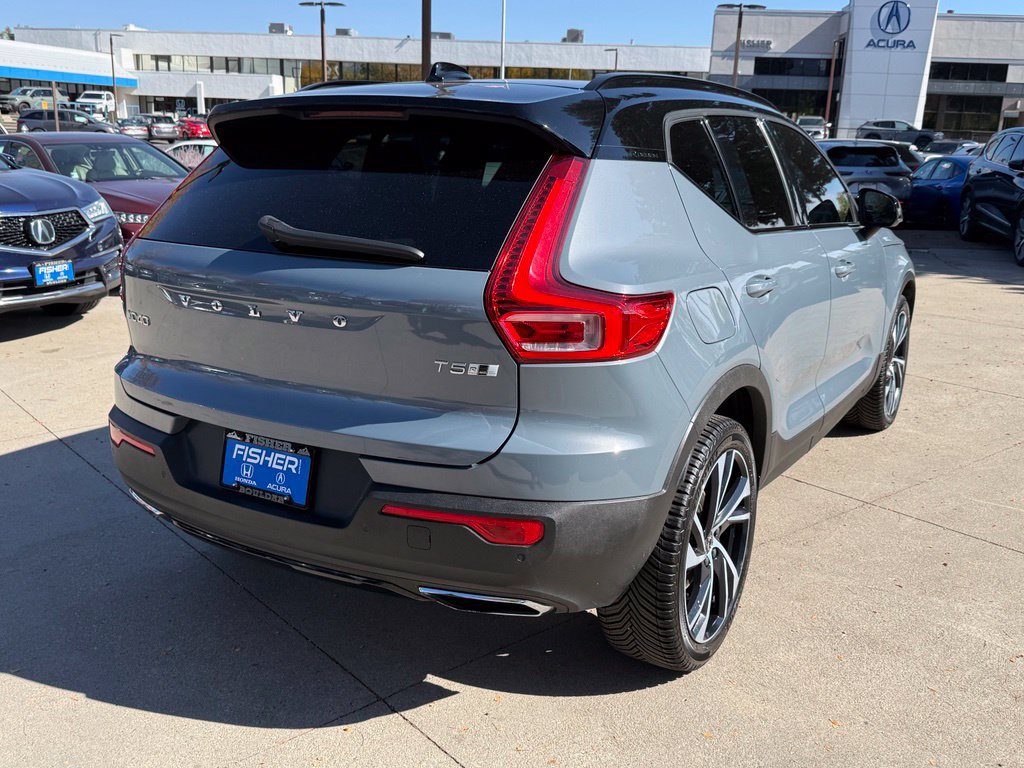 Used 2020 Volvo XC40 T5 R-Design w/ Protection Package Premier AWD/4WD image 4