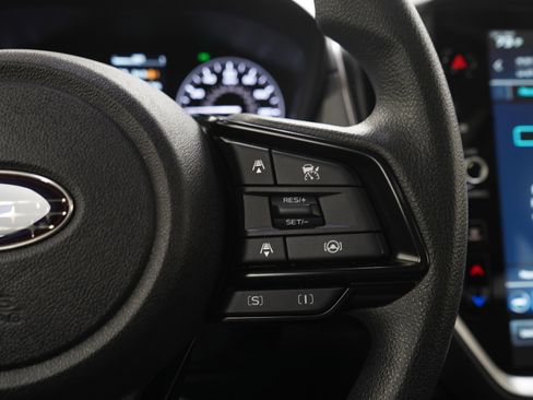 Used 2024 Subaru Crosstrek 2.0i Premium AWD/4WD image 25