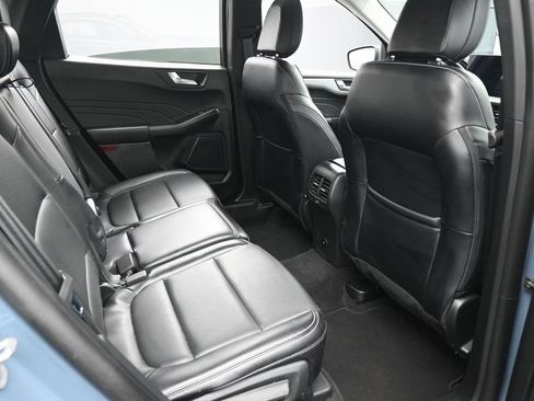 Used 2025 Ford Escape Platinum AWD/4WD image 30
