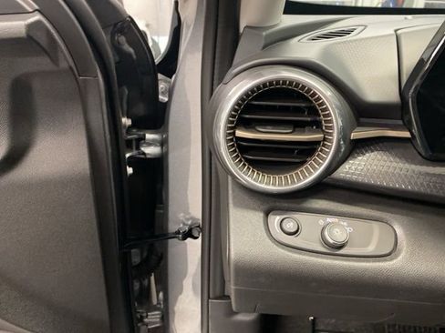 New 2026 Chevrolet Trax ACTIV w/ Sunroof Package FWD image 11