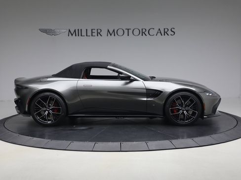 Used 2021 Aston Martin V8 Vantage Roadster image 21
