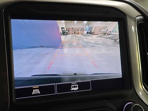 Used 2021 Chevrolet Silverado 1500 LT Trail Boss w/ Convenience Package II image 27