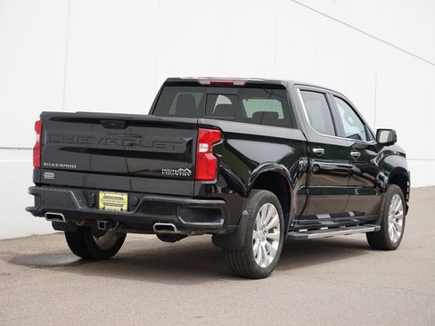 Used 2022 Chevrolet Silverado 1500 High Country image 3