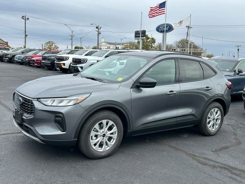 New 2026 Ford Escape Active w/ Active Premium Tech Pack image 2