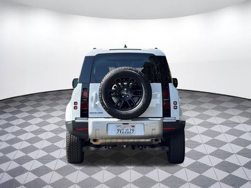 Used 2025 Land Rover Defender 110 S AWD/4WD image 9