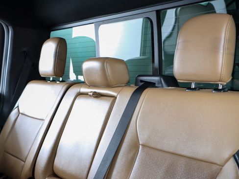 Used 2024 Ford F250 Lariat w/ Chrome Package image 26