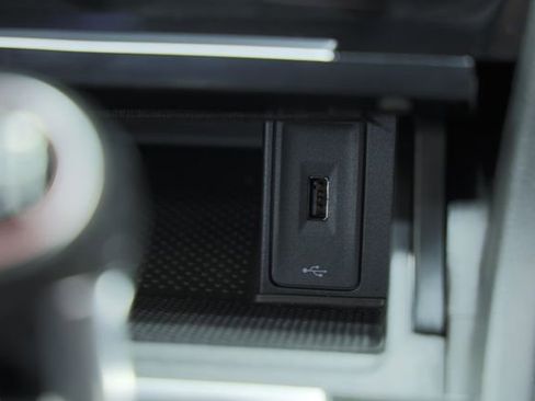 Used 2019 Volkswagen Golf 4-Door image 20