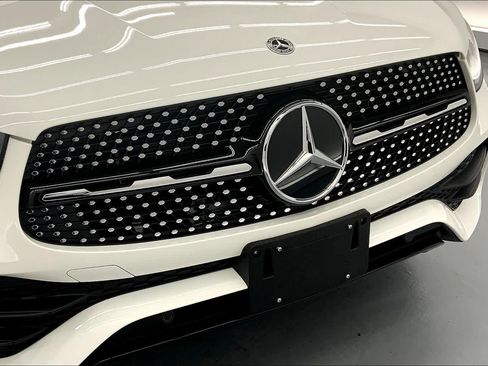 Certified 2022 Mercedes-Benz GLC 300 image 29
