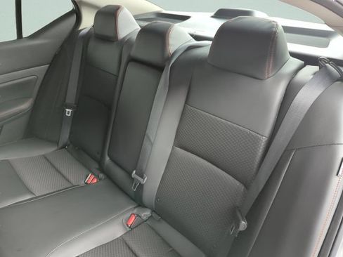 Used 2025 Nissan Altima 2.5 SR FWD image 19