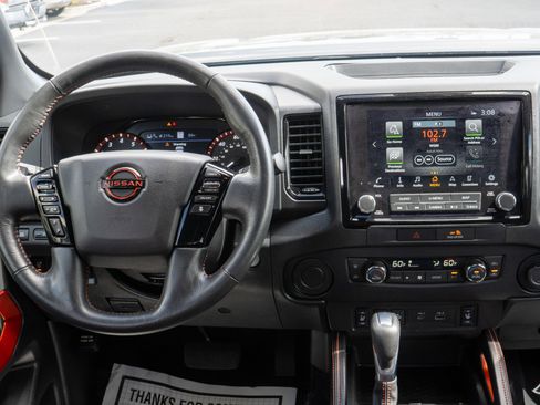 Used 2022 Nissan Frontier Pro-X RWD image 11