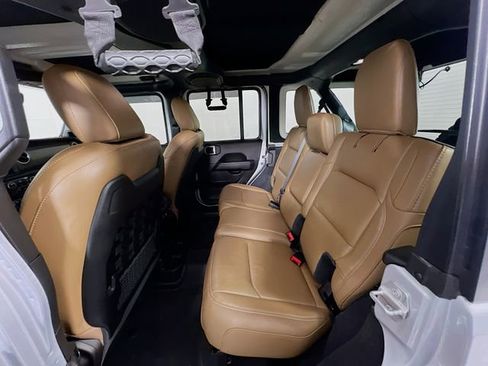 Used 2022 Jeep Wrangler Unlimited Rubicon w/ Steel Bumper Group image 25