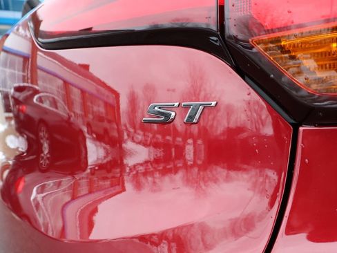 Used 2023 Buick Encore GX Select w/ Sport Touring Package image 31