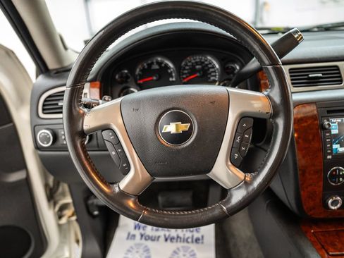 Used 2011 Chevrolet Suburban LTZ AWD/4WD image 27